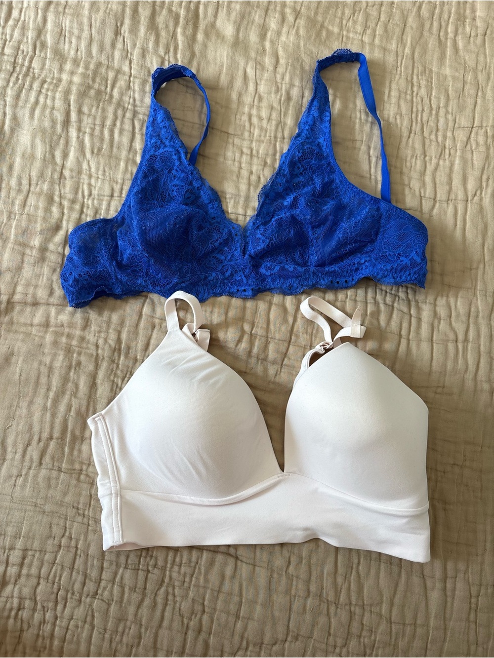 GAP Blue Lace Bralette & White T-Shirt Bra Set